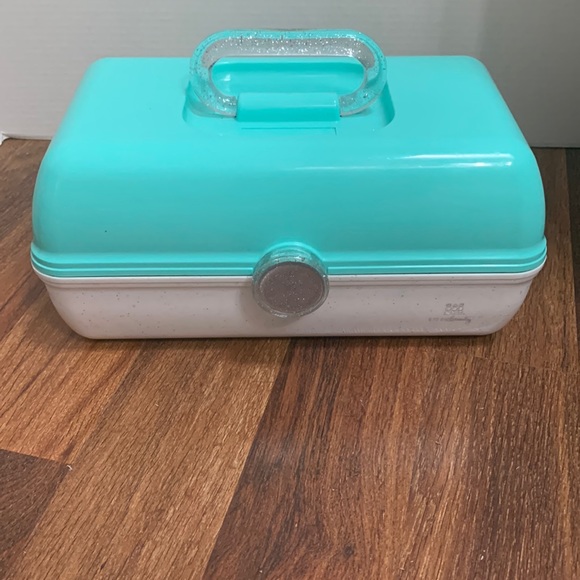 Ulta Beauty Other - Caboodles Ulta Beauty sea green and speckled white makeup case w large mirror